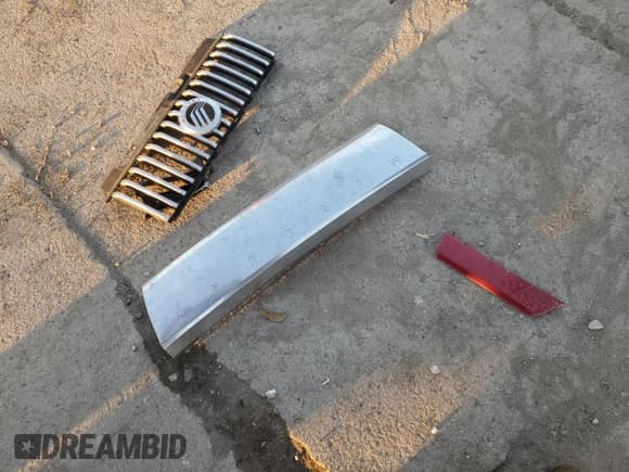 ✅ 2006 Mercury Mariner Luxury • VIN: 4M2CU57186DJ05460 • Lot: 86765005. Listed on Copart with 200,543 mi. Free auction sales archive from the USA and detailed vehicle history report at DreamBid. Image 13.