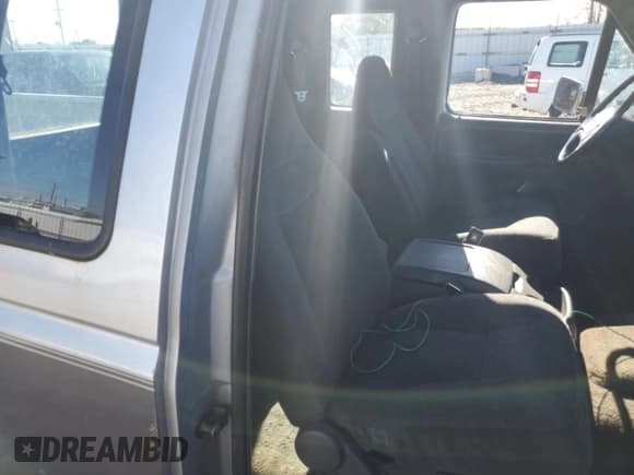 ✅ 1992 Ford F-150 • VIN: 1FTEX14H5NKA87011 • Lot: 87270735. Listed on Copart with 217,474 mi. Free auction sales archive from the USA and detailed vehicle history report at DreamBid. Image 10.