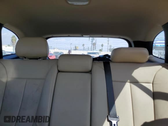 ✅ 2012 Hyundai Santa Fe Limited • VIN: 5XYZK4AG4CG110715 • Lot: 72454354. Listed on Copart with 64,514 mi. Free auction sales archive from the USA and detailed vehicle history report at DreamBid. Image 10.