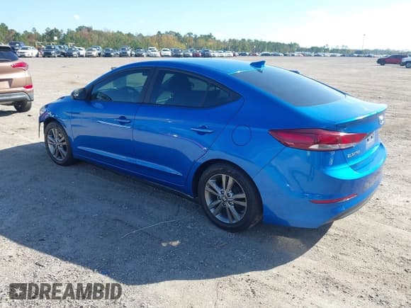 ✅ 2017 Hyundai Elantra SE • VIN: KMHD84LF2HU246713 • Lot: 43625610. Listed on IAAI with 172,440 mi. Free auction sales archive from the USA and detailed vehicle history report at DreamBid. Image 3.