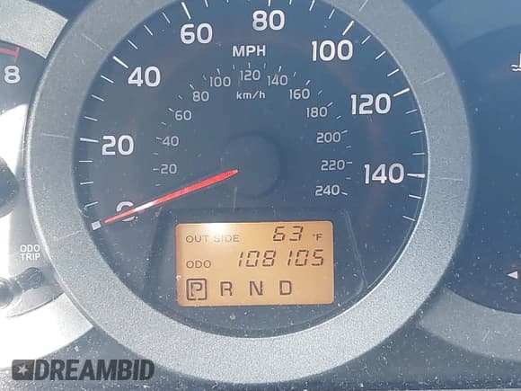 ✅ 2008 Toyota RAV4 • VIN: JTMBK33V985070803 • Лот: 43131720. Опубликован ранее на IAAI с пробегом 108 105 миль. Бесплатный доступ к архиву аукционных продаж из США и подробный отчёт об истории автомобиля на DreamBid. Изображение 7.