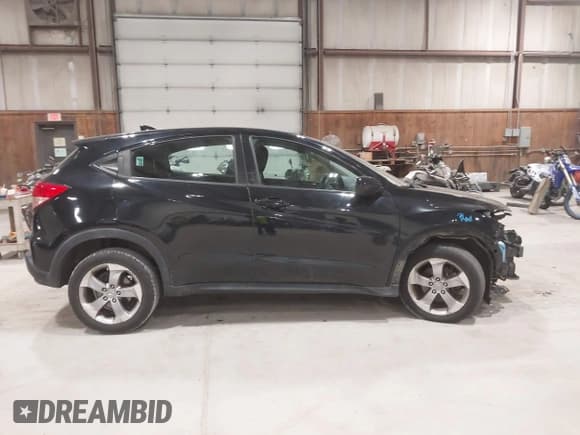 ✅ 2018 Honda HR-V LX • VIN: 3CZRU6H38JG710252 • Lot: 43817837. Wystawiony na IAAI z przebiegiem 94 301 mil. Bezpłatny archiwum sprzedaży aukcyjnych z USA i szczegółowy raport historii pojazdu na DreamBid. Zdjęcie 13.