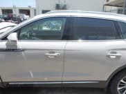 ✅ 2022 Lincoln Nautilus Standard • VIN: 2LMPJ6J95NBL24319 • Лот: 42441795. Опубликован ранее на IAAI с пробегом 29 272 миль. Бесплатный доступ к архиву аукционных продаж из США и подробный отчёт об истории автомобиля на DreamBid. Изображение 14.