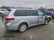 ✅ 2015 Toyota Sienna XLE • VIN: 5TDDK3DC7FS097625 • Lot: 93702315. Wystawiony na Copart z przebiegiem 172 660 mil. Bezpłatny archiwum sprzedaży aukcyjnych z USA i szczegółowy raport historii pojazdu na DreamBid. Zdjęcie 3.