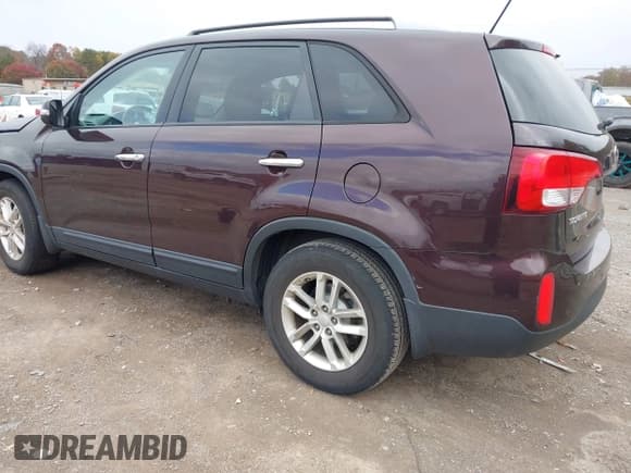 ✅ 2015 Kia Sorento LX • VIN: 5XYKT3A65FG660042 • Лот: 43635845. Опубликован ранее на IAAI с пробегом 148 414 миль. Бесплатный доступ к архиву аукционных продаж из США и подробный отчёт об истории автомобиля на DreamBid. Изображение 3.