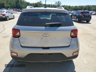 ✅ 2024 Hyundai Venue SEL • VIN: KMHRC8A38RU301705 • Lot: 69993844. Listed on Copart with 23,323 mi. Free auction sales archive from the USA and detailed vehicle history report at DreamBid. Image 6.