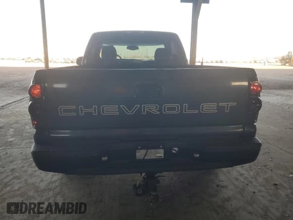 ✅ 2004 Chevrolet Silverado 1500 Work Truck • VIN: 1GCEC14X94Z252860 • Лот: 76631264. Опубликован ранее на Copart с пробегом 258 631 миль. Бесплатный доступ к архиву аукционных продаж из США и подробный отчёт об истории автомобиля на DreamBid. Изображение 6.