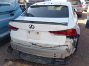 ✅ 2017 Lexus IS 200t • VIN: JTHBA1D28H5056840 • Lot: 42772427. Wystawiony na IAAI z przebiegiem 111 914 mil. Bezpłatny archiwum sprzedaży aukcyjnych z USA i szczegółowy raport historii pojazdu na DreamBid. Zdjęcie 16.