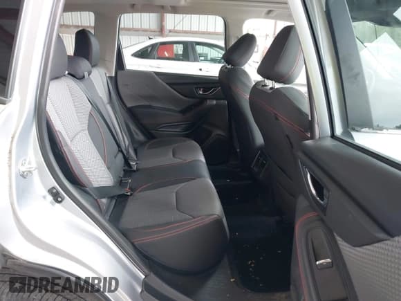 ✅ 2022 Subaru Forester Special Sports • VIN: JF2SKAGC5NH415320 • Lot: 43721148. Listed on IAAI with 21,361 mi. Free auction sales archive from the USA and detailed vehicle history report at DreamBid. Image 8.