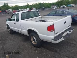 ✅ 1999 Chevrolet S-10 LS • VIN: 1GCDT19X5XK154247 • Лот: 42230063. Опубликован ранее на IAAI с пробегом 194 290 миль. Бесплатный доступ к архиву аукционных продаж из США и подробный отчёт об истории автомобиля на DreamBid. Изображение 3.