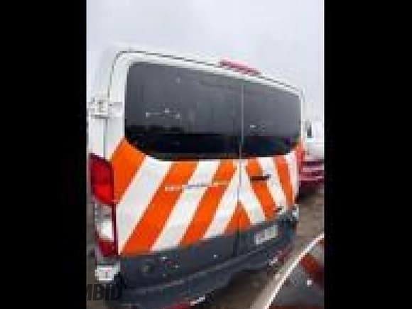 ✅ 2015 Ford Transit XLT • VIN: 1FBZX2ZMXFKB27506 • Lot: 43933994. Wystawiony na IAAI z przebiegiem 133 632 mil. Bezpłatny archiwum sprzedaży aukcyjnych z USA i szczegółowy raport historii pojazdu na DreamBid. Zdjęcie 14.