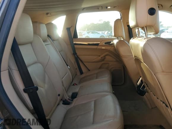 ✅ 2013 Porsche Cayenne Diesel • VIN: WP1AF2A2XDLA41642 • Lot: 81981125. Listed on Copart with 178,614 mi. Free auction sales archive from the USA and detailed vehicle history report at DreamBid. Image 11.