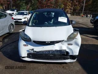 ✅ 2016 Smart fortwo Prime • VIN: WMEFJ5DA7GK056573 • Lot: 43483333. Wystawiony na IAAI z przebiegiem 122 945 mil. Bezpłatny archiwum sprzedaży aukcyjnych z USA i szczegółowy raport historii pojazdu na DreamBid. Zdjęcie 6.