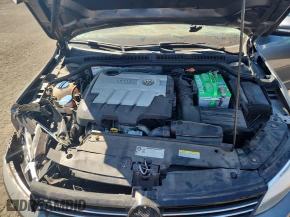 ✅ 2014 Volkswagen Jetta TDI • VIN: 3VWLL7AJ5EM431505 • Lot: 69312265. Listed on Copart with 127,665 mi. Free auction sales archive from the USA and detailed vehicle history report at DreamBid. Image 11.