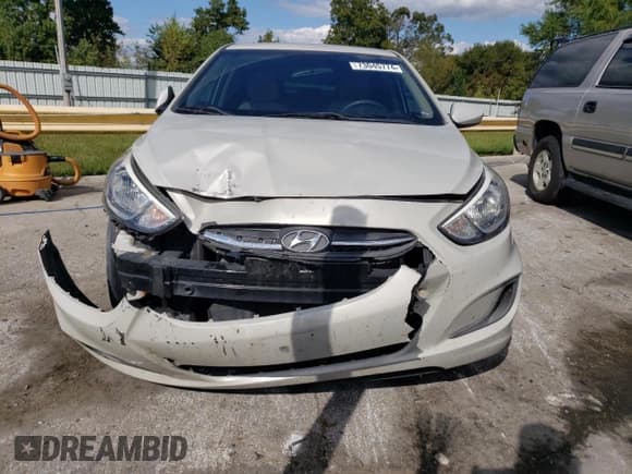 ✅ 2016 Hyundai Accent SE • VIN: KMHCT4AE7GU014207 • Лот: 73045774. Опубликован ранее на Copart с пробегом 107 924 миль. Бесплатный доступ к архиву аукционных продаж из США и подробный отчёт об истории автомобиля на DreamBid. Изображение 5.