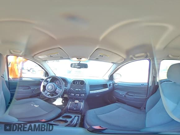 ✅ 2014 Jeep Compass Sport • VIN: 1C4NJDBB5ED827341 • Lot: 68742045. Wystawiony na Copart z przebiegiem 84 351 mil. Bezpłatny archiwum sprzedaży aukcyjnych z USA i szczegółowy raport historii pojazdu na DreamBid. Zdjęcie 15.