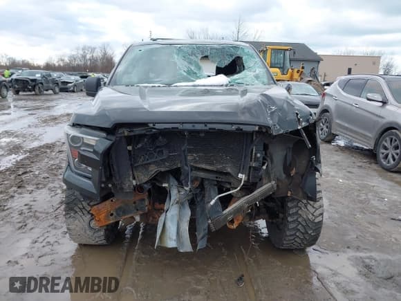 ✅ 2015 Ford F-150 XLT • VIN: 1FTEX1EPXFFC73448 • Lot: 41455498. Listed on IAAI with 189,732 mi. Free auction sales archive from the USA and detailed vehicle history report at DreamBid. Image 13.