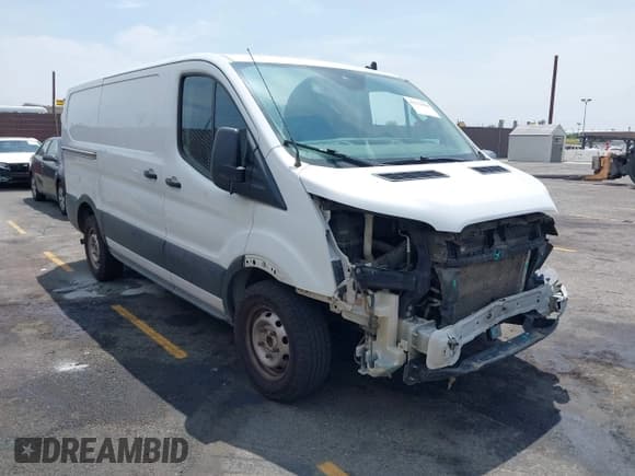✅ 2020 Ford Transit Cargo • VIN: 1FTYE1Y84LKA10687 • Лот: 42374438. Опубликован ранее на IAAI с пробегом 227 620 миль. Бесплатный доступ к архиву аукционных продаж из США и подробный отчёт об истории автомобиля на DreamBid. Изображение 1.