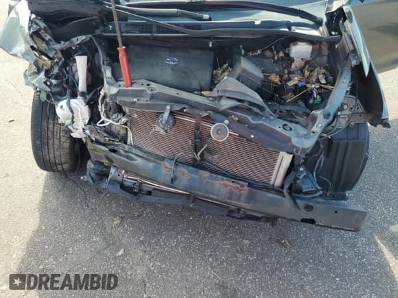 ✅ 2012 Toyota Sienna LE AAS • VIN: 5TDKK3DC4CS204939 • Lot: 71807755. Wystawiony na Copart z przebiegiem 154 469 mil. Bezpłatny archiwum sprzedaży aukcyjnych z USA i szczegółowy raport historii pojazdu na DreamBid. Zdjęcie 12.