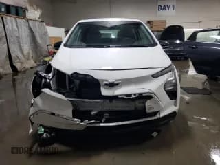 ✅ 2023 Chevrolet Bolt EV 1LT • VIN: 1G1FW6S04P4149046 • Lot: 49677674. Wystawiony na Copart z przebiegiem 30 394 mil. Bezpłatny archiwum sprzedaży aukcyjnych z USA i szczegółowy raport historii pojazdu na DreamBid. Zdjęcie 5.