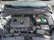 ✅ 2017 Hyundai Elantra Value Edition • VIN: 5NPD84LF1HH018779 • Лот: 92126325. Опубликован ранее на Copart с пробегом 230 142 миль. Бесплатный доступ к архиву аукционных продаж из США и подробный отчёт об истории автомобиля на DreamBid. Изображение 11.