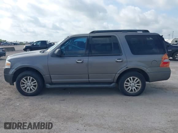 ✅ 2012 Ford Expedition XLT • VIN: 1FMJU1H56CEF29681 • Lot: 42568359. Listed on IAAI with 225,068 mi. Free auction sales archive from the USA and detailed vehicle history report at DreamBid. Image 14.