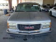 ✅ 1997 GMC Suburban • VIN: 3GKFK16R3VG505683 • Lot: 84783745. Wystawiony na Copart z przebiegiem 198 773 mil. Bezpłatny archiwum sprzedaży aukcyjnych z USA i szczegółowy raport historii pojazdu na DreamBid. Zdjęcie 5.
