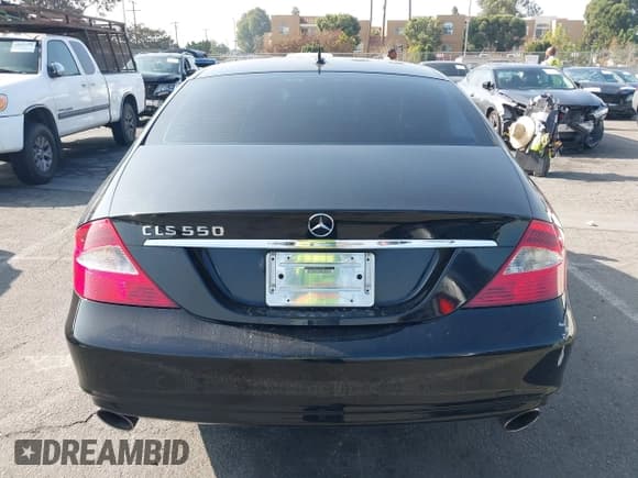 ✅ 2007 Mercedes-Benz CLS 550 • VIN: WDDDJ72X07A112468 • Lot: 43617483. Listed on IAAI with 191,096 mi. Free auction sales archive from the USA and detailed vehicle history report at DreamBid. Image 16.