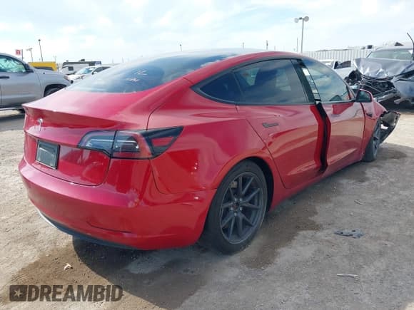 ✅ 2023 Tesla Model 3 • VIN: 5YJ3E1EA3PF703996 • Лот: 43468653. Опубликован ранее на IAAI с пробегом 28 231 миль. Бесплатный доступ к архиву аукционных продаж из США и подробный отчёт об истории автомобиля на DreamBid. Изображение 4.