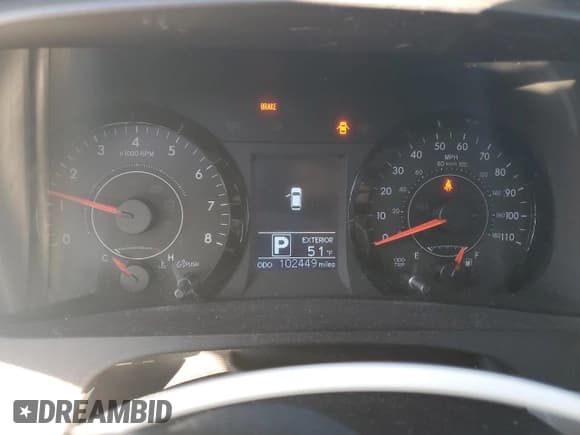 ✅ 2015 Toyota Sienna LE • VIN: 5TDJK3DC6FS110965 • Lot: 91363035. Wystawiony na Copart z przebiegiem 102 449 mil. Bezpłatny archiwum sprzedaży aukcyjnych z USA i szczegółowy raport historii pojazdu na DreamBid. Zdjęcie 9.