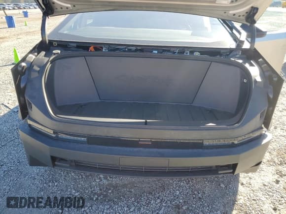 ✅ 2025 Tesla Cybertruck • VIN: 7G2CEHED8SA075410 • Lot: 82667115. Listed on Copart with 2,053 mi. Free auction sales archive from the USA and detailed vehicle history report at DreamBid. Image 11.