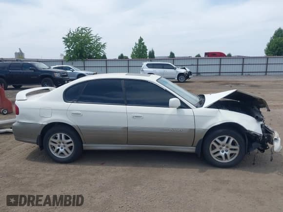 ✅ 2001 Subaru Legacy Outback Limited • VIN: 4S3BE686217204880 • Lot: 42485485. Listed on IAAI with 280,475 mi. Free auction sales archive from the USA and detailed vehicle history report at DreamBid. Image 14.