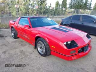 1986 Chevrolet Camaro Z28 Sport с VIN 1G1FP87F0GL156197, выставлен на аукционе IAAI как лот 43393824 с пробегом 33 489 миль миль и . История ставок и продаж доступна на DreamBid. Изображение 1.