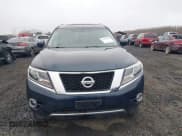 ✅ 2015 Nissan Pathfinder SL • VIN: 5N1AR2MM8FC712150 • Lot: 41685068. Wystawiony na IAAI z przebiegiem 85 450 mil. Bezpłatny archiwum sprzedaży aukcyjnych z USA i szczegółowy raport historii pojazdu na DreamBid. Zdjęcie 12.