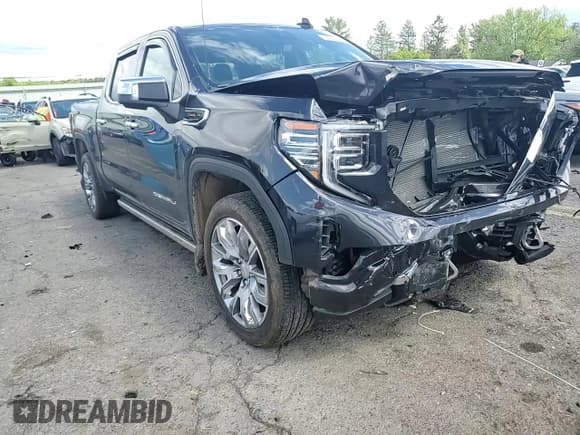 ✅ 2025 GMC Sierra 1500 Denali • VIN: 3GTUUGEL8SG152608 • Лот: 58236345. Опубликован ранее на Copart с пробегом 3 400 миль. Бесплатный доступ к архиву аукционных продаж из США и подробный отчёт об истории автомобиля на DreamBid. Изображение 13.