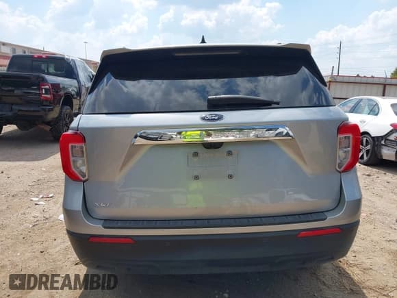 ✅ 2024 Ford Explorer XLT • VIN: 1FMSK7DH4RGA44546 • Lot: 43356760. Wystawiony na IAAI z przebiegiem 38 182 mil. Bezpłatny archiwum sprzedaży aukcyjnych z USA i szczegółowy raport historii pojazdu na DreamBid. Zdjęcie 17.