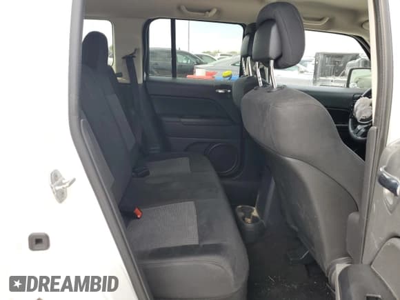 ✅ 2013 Jeep Patriot Sport • VIN: 1C4NJRBB4DD245338 • Lot: 87011785. Listed on Copart with 163,676 mi. Free auction sales archive from the USA and detailed vehicle history report at DreamBid. Image 11.