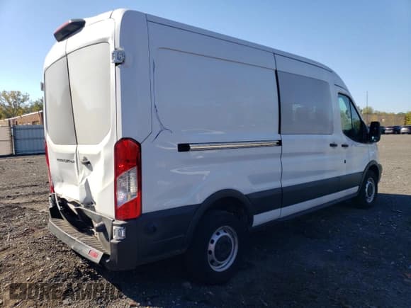✅ 2019 Ford Transit • VIN: 1FTYR2CM7KKB23210 • Lot: 81376935. Wystawiony na Copart z przebiegiem 59 557 mil. Bezpłatny archiwum sprzedaży aukcyjnych z USA i szczegółowy raport historii pojazdu na DreamBid. Zdjęcie 3.