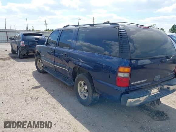 2000 Chevrolet Suburban LT with VIN 3GNFK16T7YG115575, listed as a IAAI auction lot 43325839 with 228,019 mi miles and . Bid and sale history available at DreamBid. Image 3.