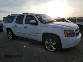 ✅ 2007 Chevrolet Suburban LT • VIN: 1GNFK16337J170201 • Lot: 79563774. Wystawiony na Copart z przebiegiem 217 254 mil. Bezpłatny archiwum sprzedaży aukcyjnych z USA i szczegółowy raport historii pojazdu na DreamBid. Zdjęcie 4.