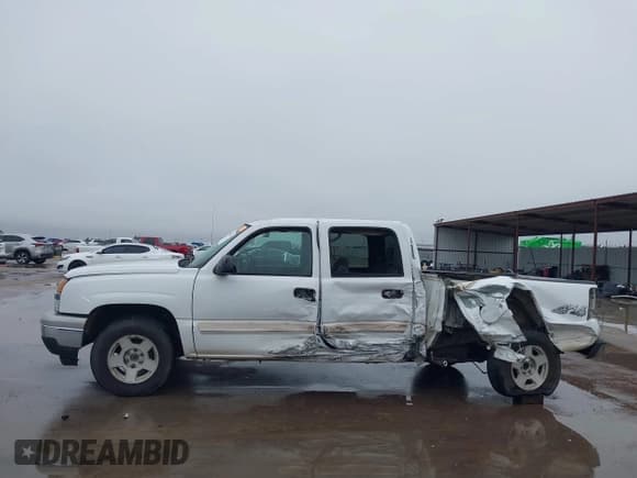 ✅ 2004 Chevrolet Silverado 1500 LS • VIN: 2GCEK13T341408143 • Lot: 43767693. Wystawiony na IAAI z przebiegiem Nie podano. Bezpłatny archiwum sprzedaży aukcyjnych z USA i szczegółowy raport historii pojazdu na DreamBid. Zdjęcie 15.