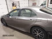 ✅ 2023 Toyota Camry SE • VIN: 4T1G11AKXPU169426 • Lot: 43470476. Wystawiony na IAAI z przebiegiem 33 288 mil. Bezpłatny archiwum sprzedaży aukcyjnych z USA i szczegółowy raport historii pojazdu na DreamBid. Zdjęcie 15.