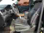 2017 Chevrolet Suburban Premier z VIN 1GNSCJKC2HR115257, wystawiony jako Copart lot #70398544 z przebiegiem 110 577 mil mil oraz Szkoda całkowita • Salvage title. Historia ofert i sprzedaży dostępna na DreamBid. Obrazek 7.