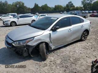 ✅ 2019 Kia Forte LXS • VIN: 3KPF24AD7KE100085 • Lot: 81098945. Listed on Copart with 146,881 mi. Free auction sales archive from the USA and detailed vehicle history report at DreamBid. Image 1.