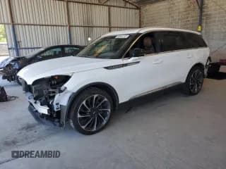 ✅ 2020 Lincoln Aviator Reserve • VIN: 5LM5J7XCXLGL22239 • Lot: 50993753. Listed on Copart with 44,842 mi. Free auction sales archive from the USA and detailed vehicle history report at DreamBid. Image 1.