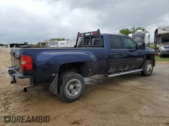 ✅ 2009 Chevrolet Silverado 1500 • VIN: 1GCJC83699F146725 • Lot: 53692005. Wystawiony na Copart z przebiegiem 231 744 mil. Bezpłatny archiwum sprzedaży aukcyjnych z USA i szczegółowy raport historii pojazdu na DreamBid. Zdjęcie 3.