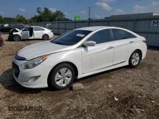 ✅ 2013 Hyundai Sonata • VIN: KMHEC4A44DA071316 • Лот: 70943405. Опубликован ранее на Copart с пробегом 183 332 миль. Бесплатный доступ к архиву аукционных продаж из США и подробный отчёт об истории автомобиля на DreamBid. Изображение 1.