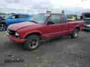 2002 Chevrolet S-10 LS with VIN 1GCCS19W428134924, listed as a Copart auction lot 72391124 with 105,611 mi miles and Salvage title. Bid and sale history available at DreamBid. Image 1.