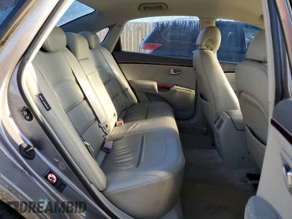 2007 Hyundai Azera SE с VIN KMHFC46F67A186888, выставлен на аукционе Copart как лот 51207075 с пробегом 128 801 миль миль и Списание • Salvage title. История ставок и продаж доступна на DreamBid. Изображение 10.