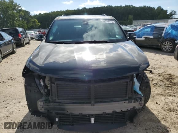 ✅ 2022 Chevrolet Traverse LT Cloth • VIN: 1GNEVGKW0NJ146117 • Lot: 62207174. Wystawiony na Copart z przebiegiem 31 488 mil. Bezpłatny archiwum sprzedaży aukcyjnych z USA i szczegółowy raport historii pojazdu na DreamBid. Zdjęcie 5.
